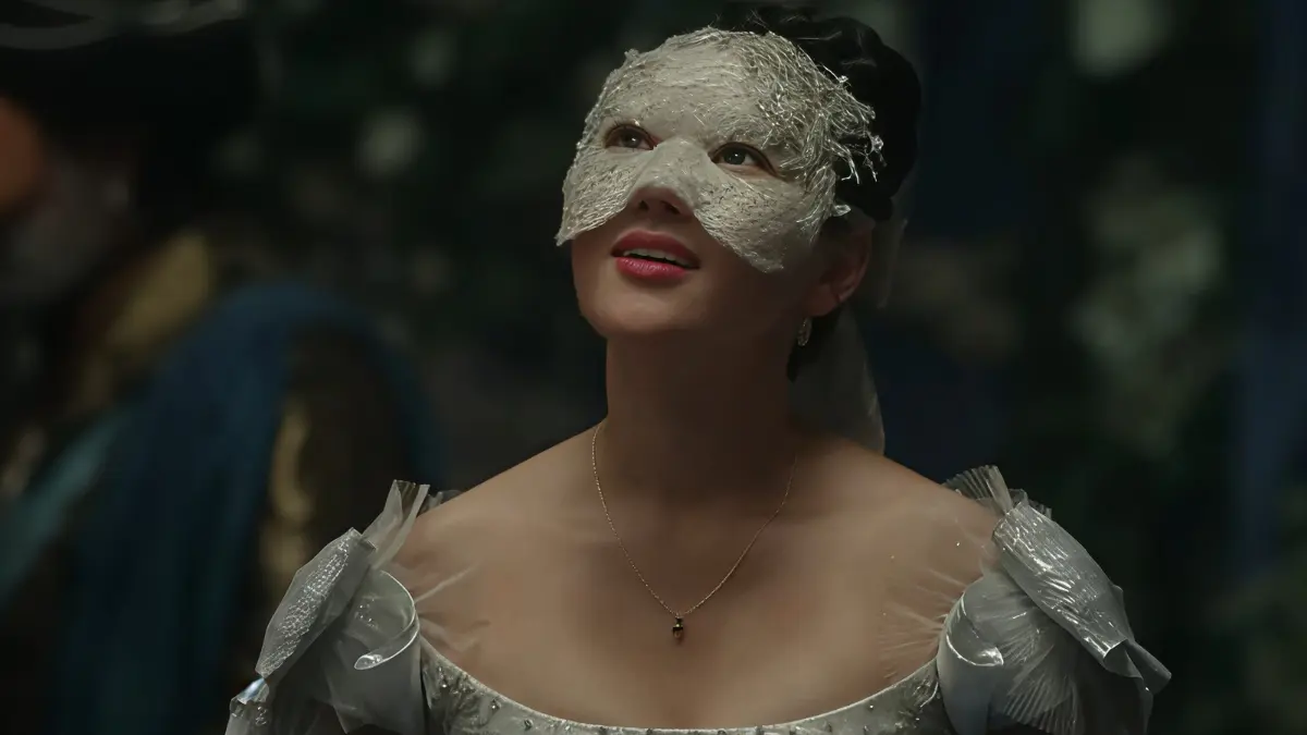 Sophie Baek in Bridgerton Season 4 trailer showcasing her stunning debut role